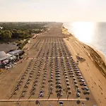 Cozy Flat Near Beach-beahost * Бибионе