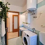 Cozy Flat Near Beach-beahost Бибионе